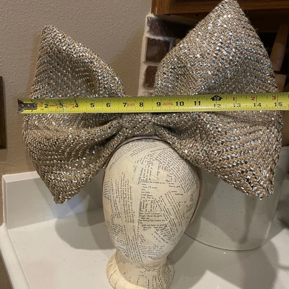 Stylish Tan and Silver Bow Headband - Picture 4 of 5